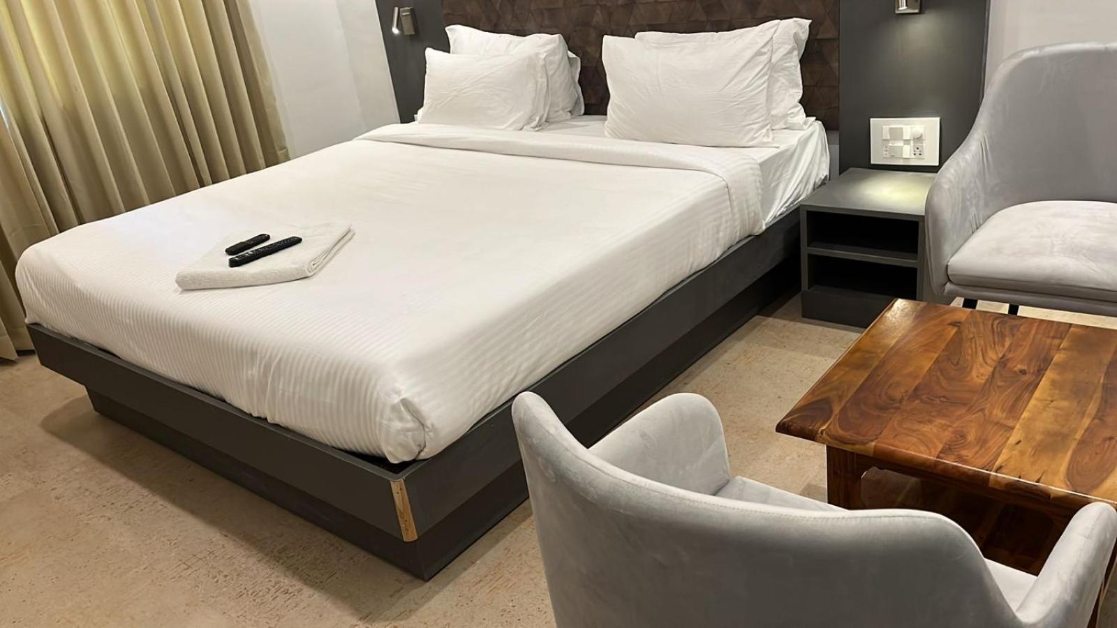 Hotel Gsr Tumkur Zewnętrze zdjęcie